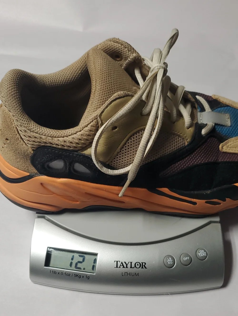 Adidas Yeezy Boost 700 Enflame Amber Size 6.5 Mens Streetwear Athleisure GW0297